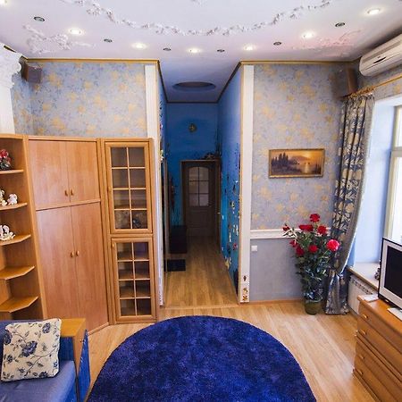 Apartment In The Heart Of キエフ エクステリア 写真